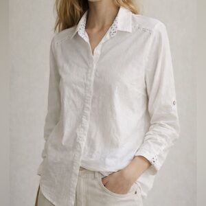 🛍️ 2/$25 Bebe Plus White Button Down Shirt Sz S Snowflake Trim Cotton Top